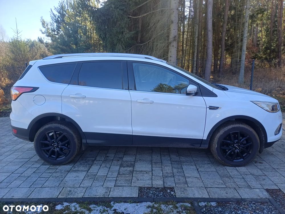 Ford Kuga 1.5 EcoBoost 2x4 Trend - 3