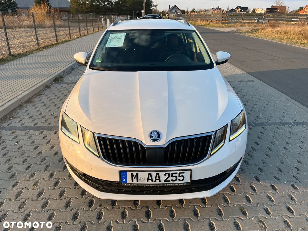 Skoda Octavia 1.6 TDI Style DSG - 3