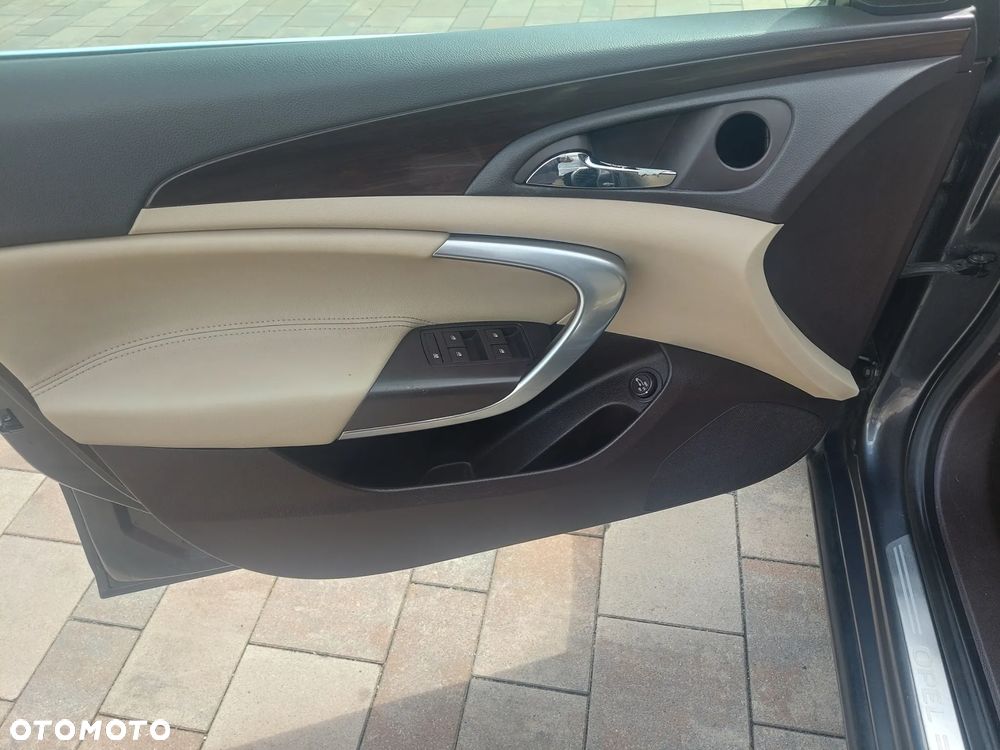 Opel Insignia 2.0 CDTI Cosmo ecoFLEX - 11