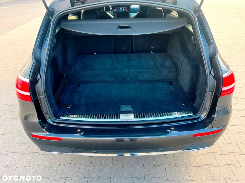 Mercedes-Benz Klasa E 300 de 4Matic T 9G-TRONIC AMG Line - 18