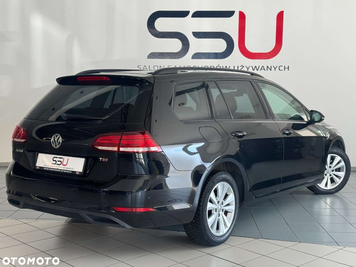 Volkswagen Golf - 5