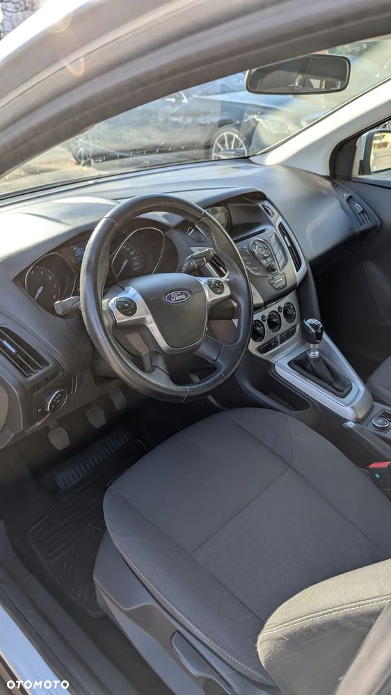 Ford Focus 1.0 EcoBoost Trend - 8