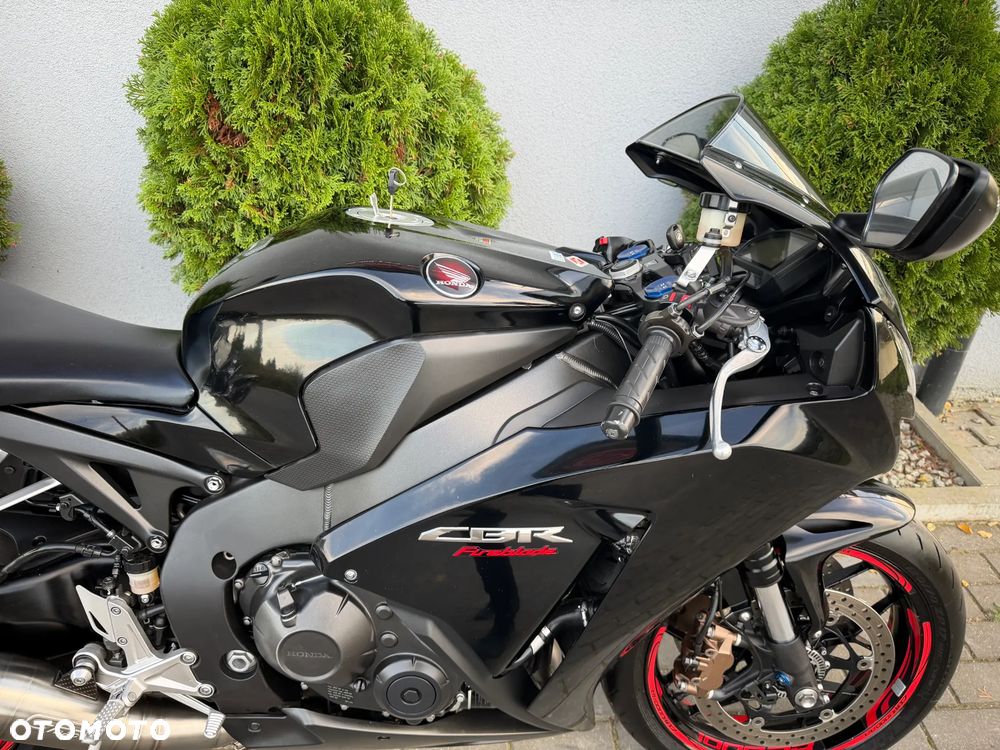 Honda CBR - 19