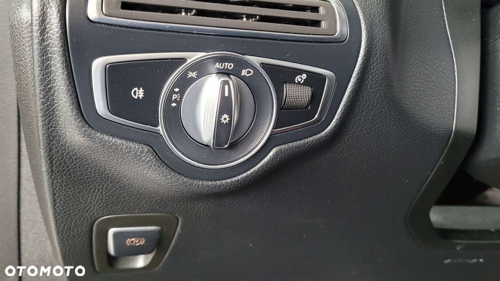 Mercedes-Benz GLC - 22