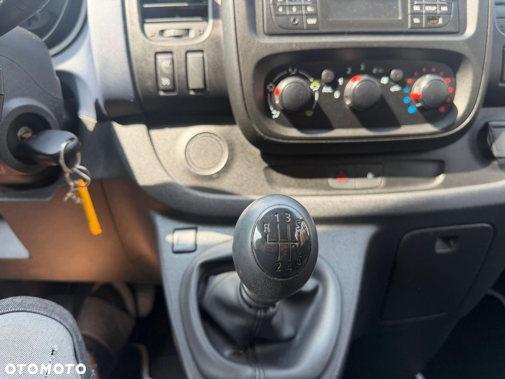 Opel Vivaro L2H1 2,9t Edition - 22