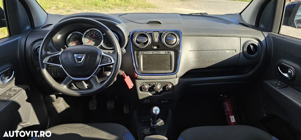 Dacia Lodgy TCe 130 GPF Stepway - 18