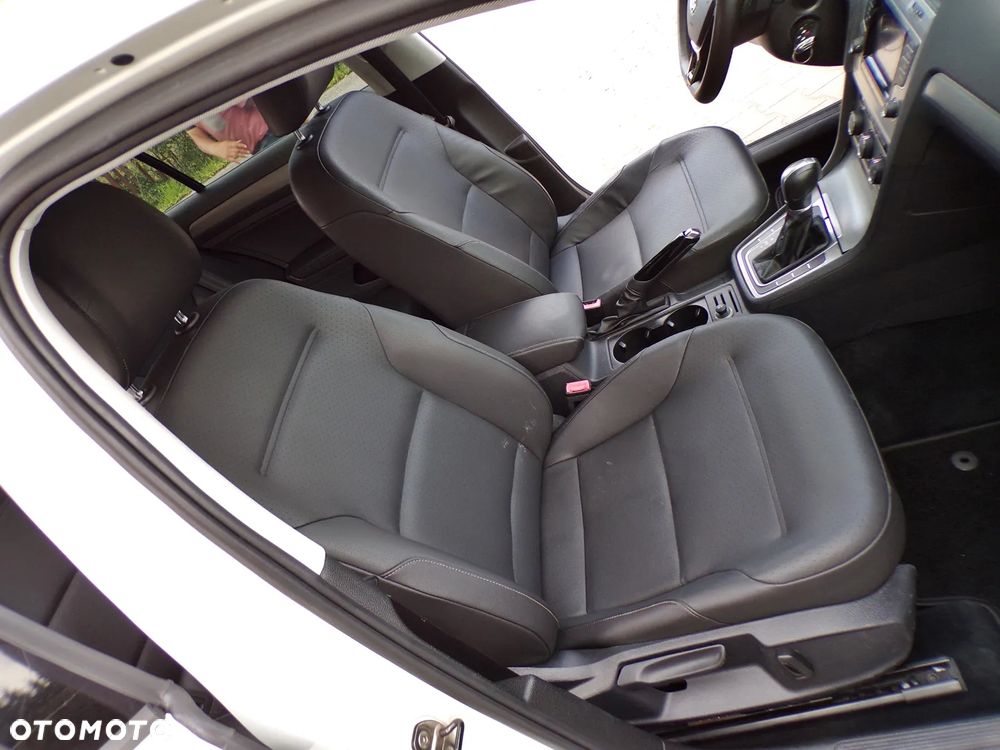 Volkswagen Golf 2.0 BlueTDI DSG Comfortline - 22