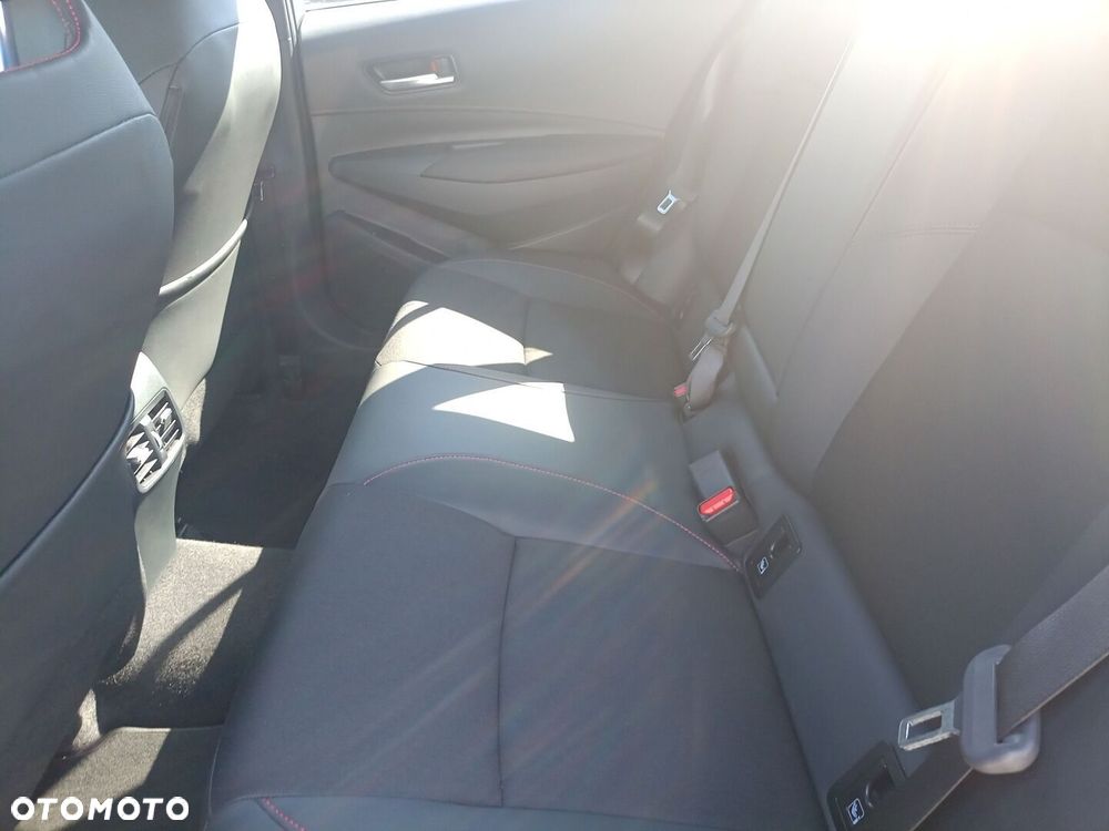Toyota Corolla 1.8 Hybrid GR Sport Dynamic - 11