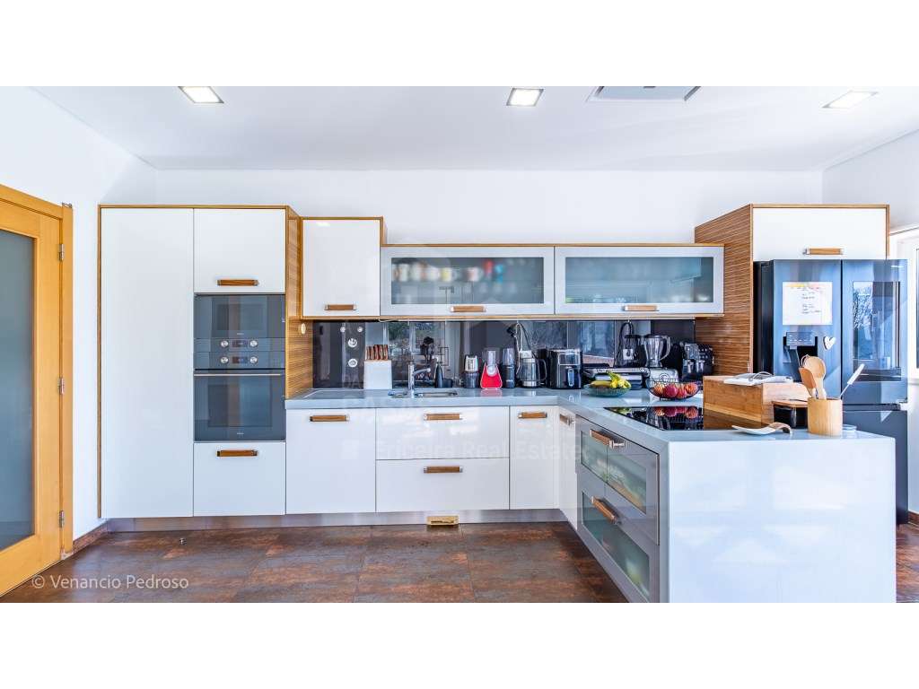 Vende Moradia T5 - Ericeira 3Km, A Casa das Casas - Grande imagem: 3/41