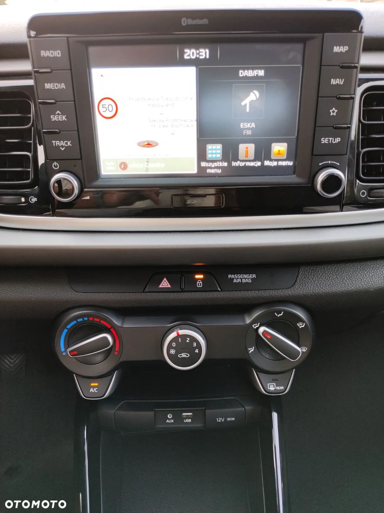 Kia Rio - 33