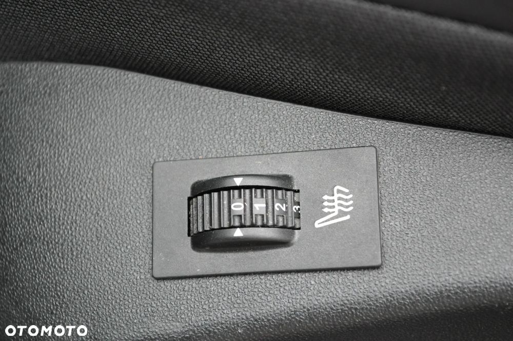 Peugeot 2008 PureTech 82 Allure - 25