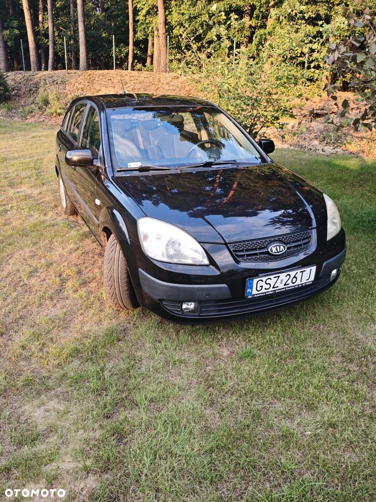 Kia Rio - 1