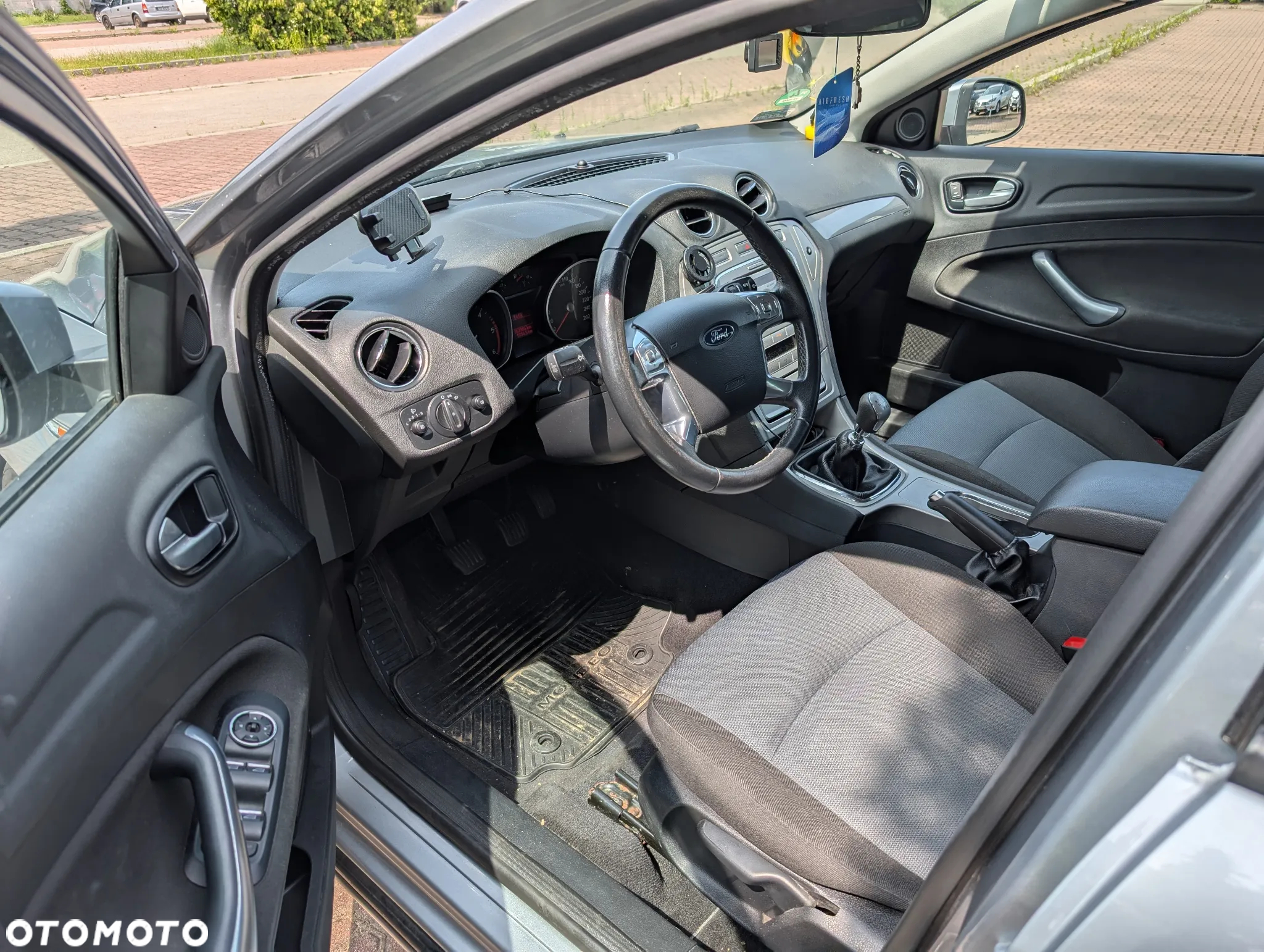 Ford Mondeo 2.0 TDCi Ghia X - 4