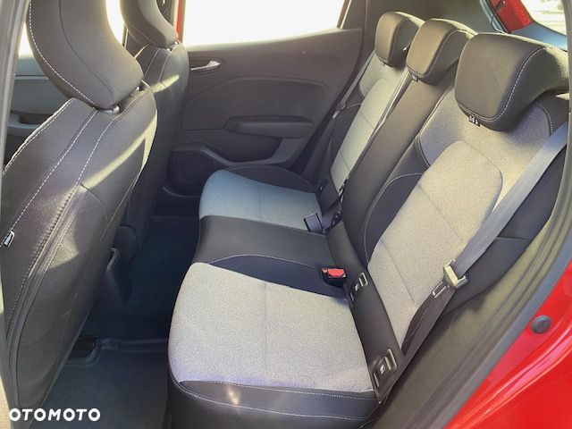 Renault Clio 1.0 TCe Evolution - 22
