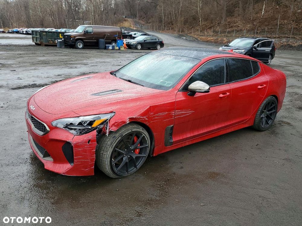 Kia Stinger - 3