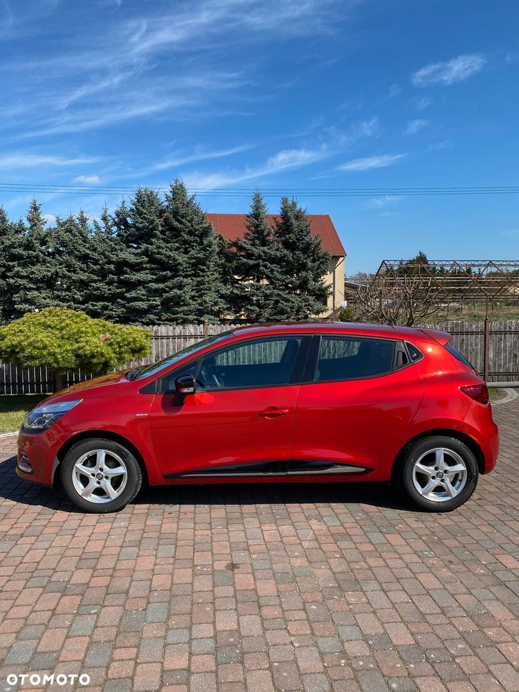 Renault Clio 1.2 16V 75 LIMITED - 5