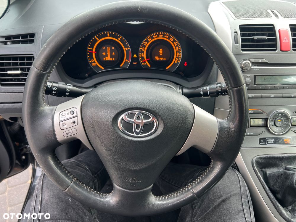 Toyota Auris - 29