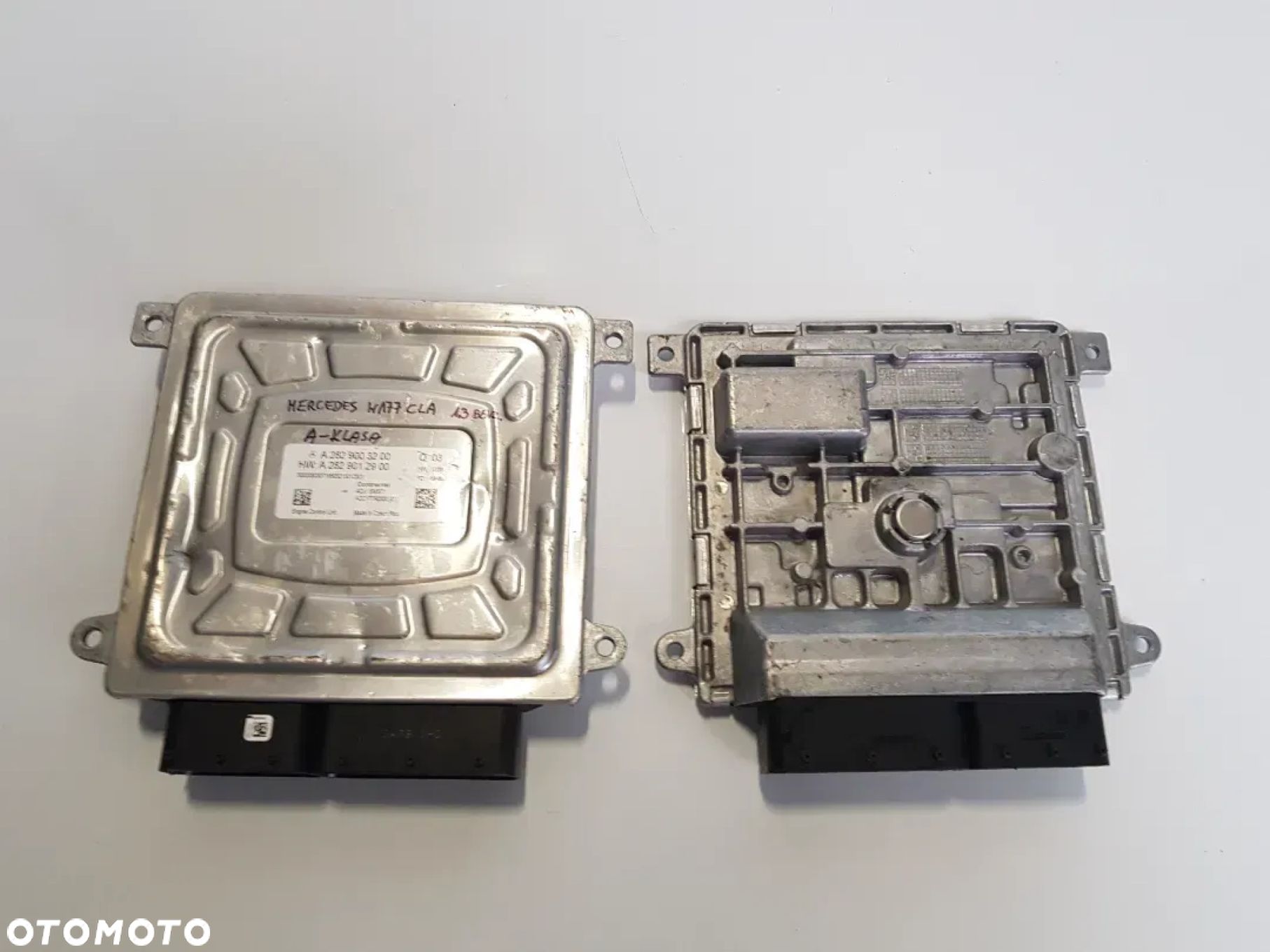 Sterownik silnika komputer Mercedes W177 cla 1.3 benzyna a2829003200 - 1