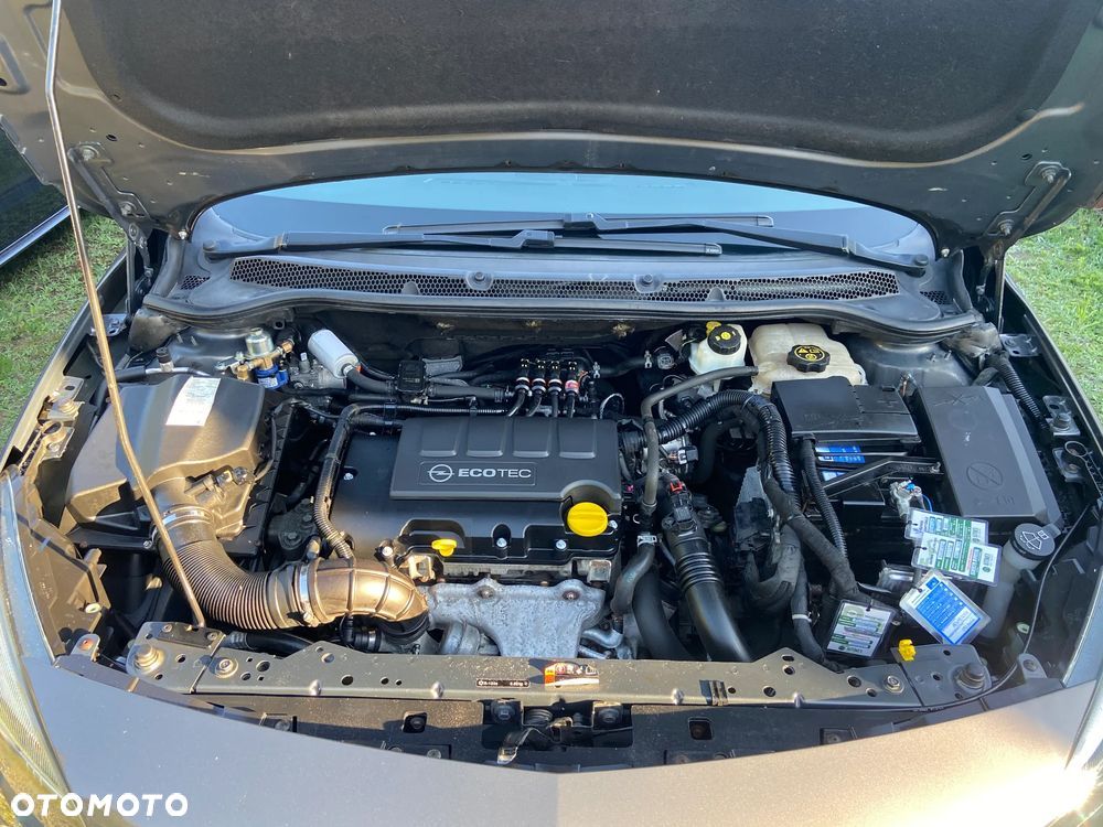 Opel Astra 1.4 Turbo Color Edition - 13