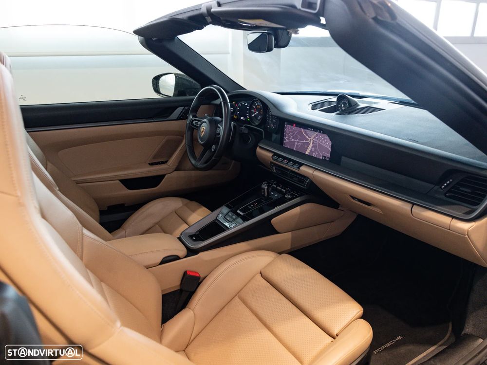 Porsche 911 (992) Carrera 4S PDK - 36