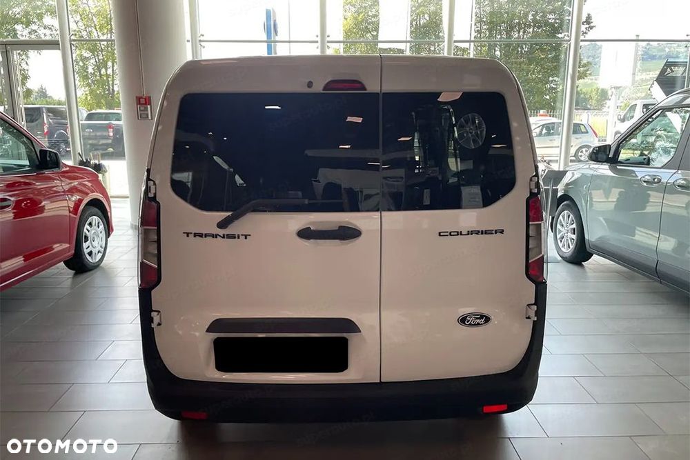 Ford Transit Courier - 7