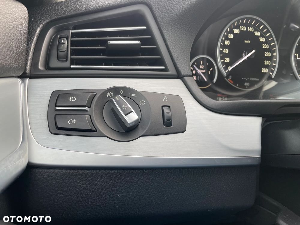 BMW Seria 5 520d Modern Line - 21