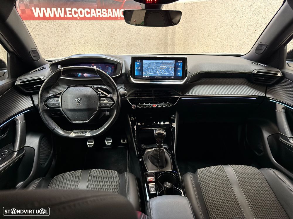 Peugeot 2008 PureTech 130 GT - 18