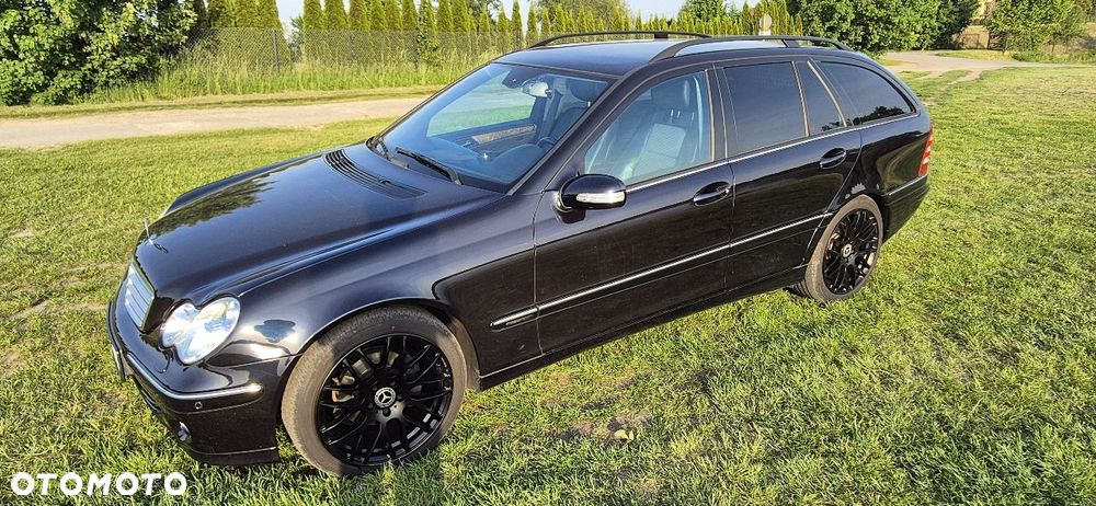Mercedes-Benz Klasa C 220 CDI Avantgarde Sport Edition - 3