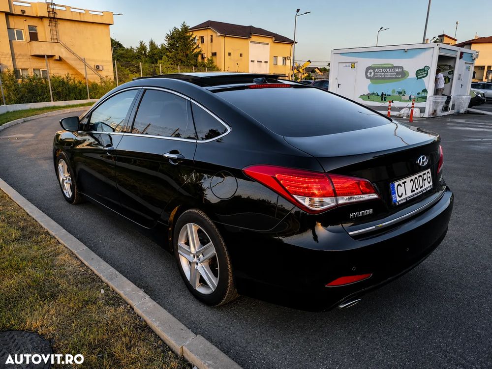 Hyundai i40 1.7 CRDI DPF Sedan TPMS Aut. Supreme - 3