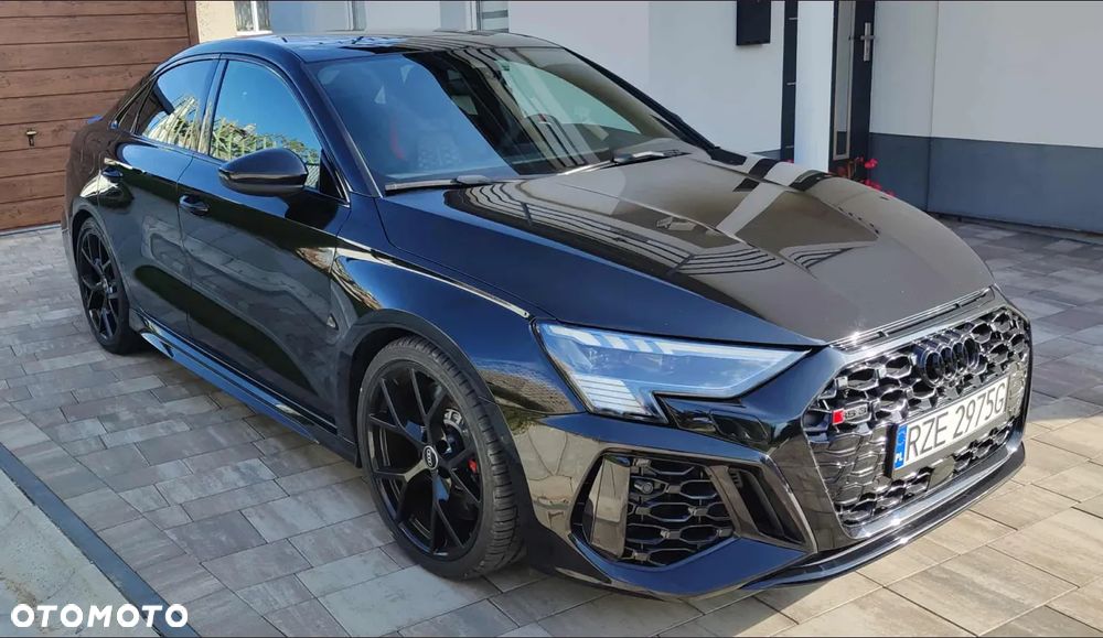 Audi RS3 Limousine - 2