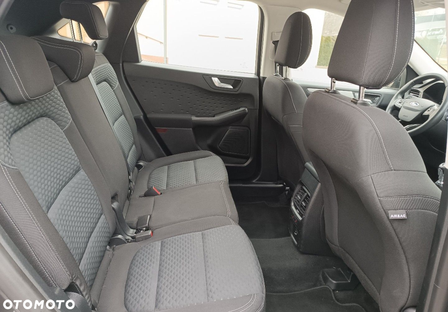 Ford Kuga - 17