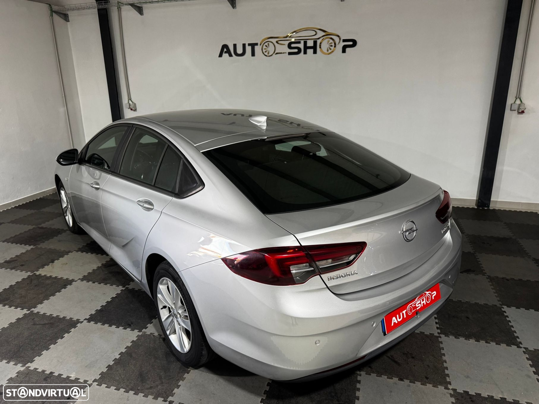 Opel Insignia Grand Sport 1.6 CDTi Selective - 15