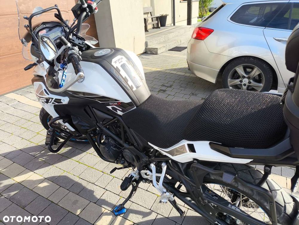 Benelli TRK 502X - 13