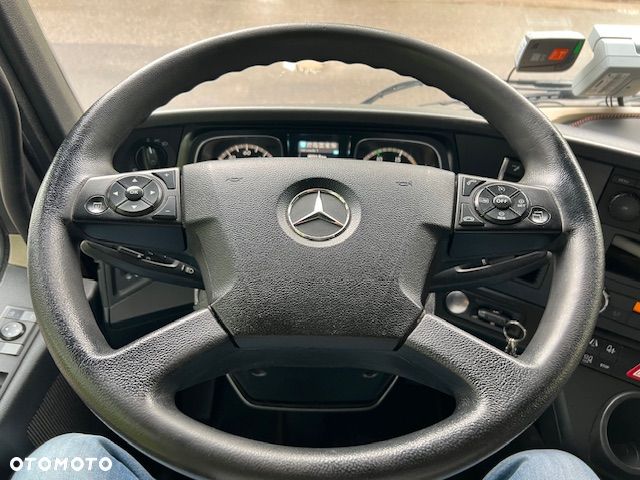 Mercedes-Benz Atros - 17