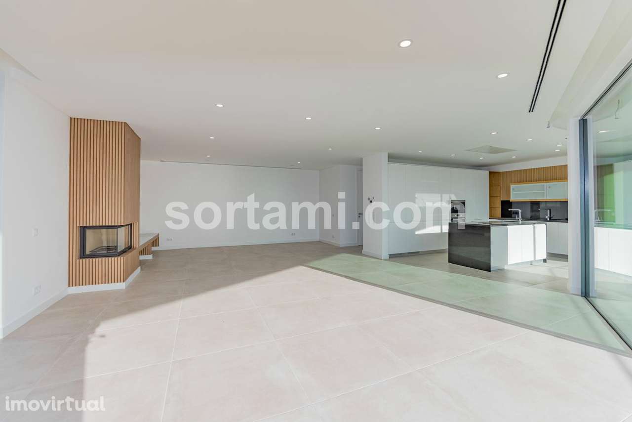 Moradia Isolada T4 Venda em Lagos (São Sebastião e Santa Maria),Lagos - Grande imagem: 3/33