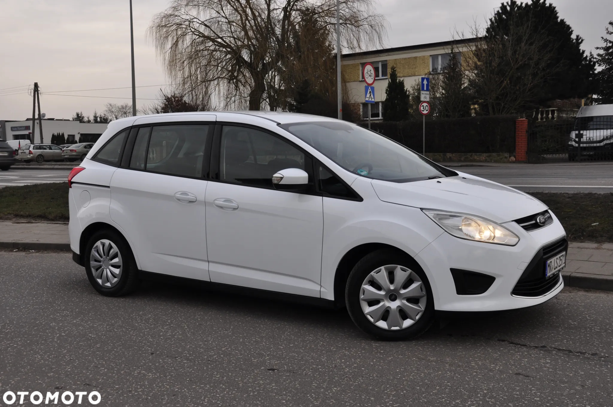 Ford Grand C-MAX 2.0 TDCi Champions Edition - 17