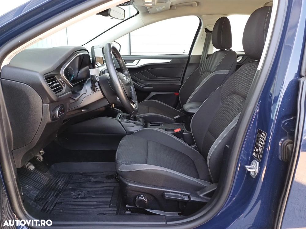 Ford Focus 1.0 EcoBoost Trend - 10