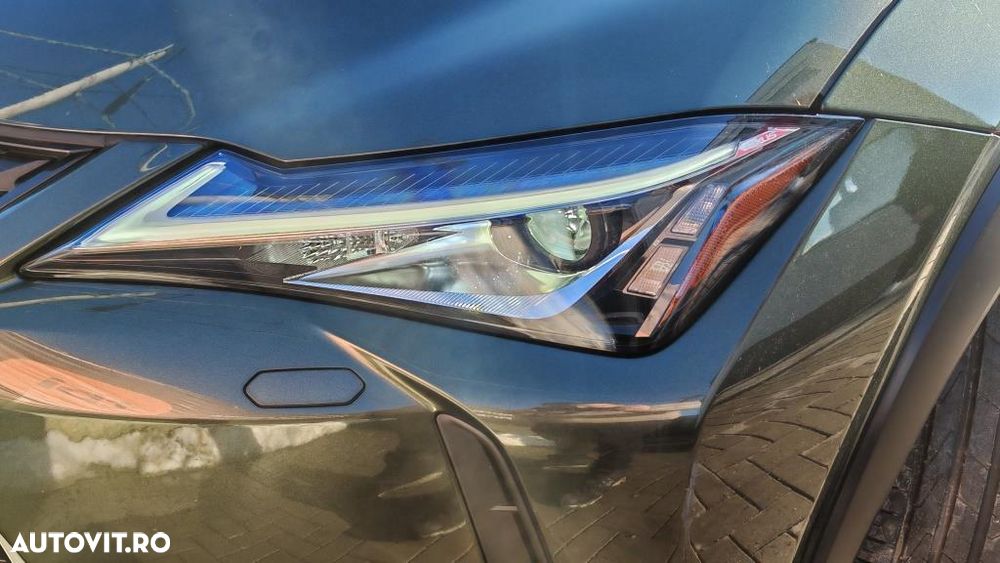 Lexus UX 300e Luxury Line - 29