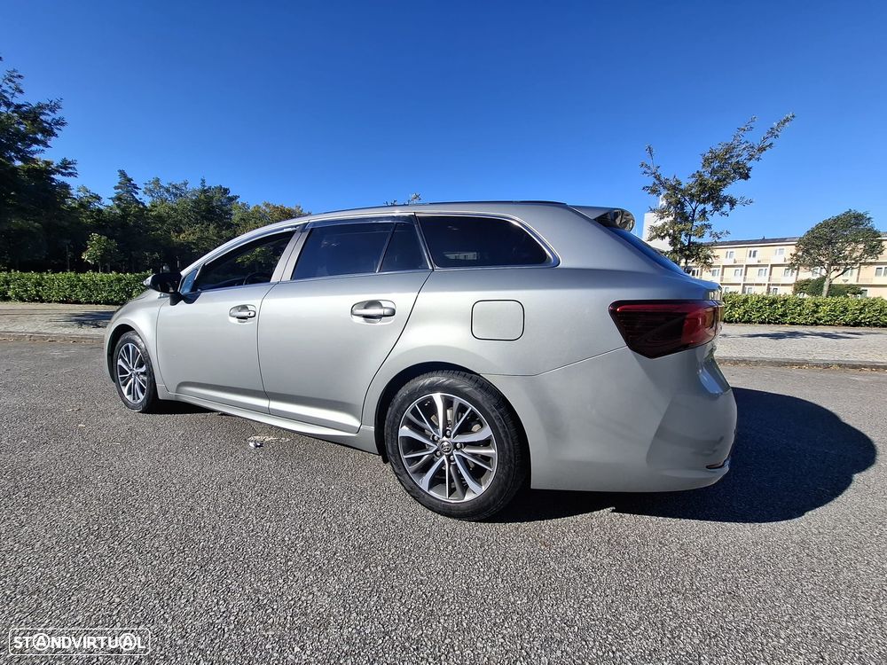 Toyota Avensis SW - 18
