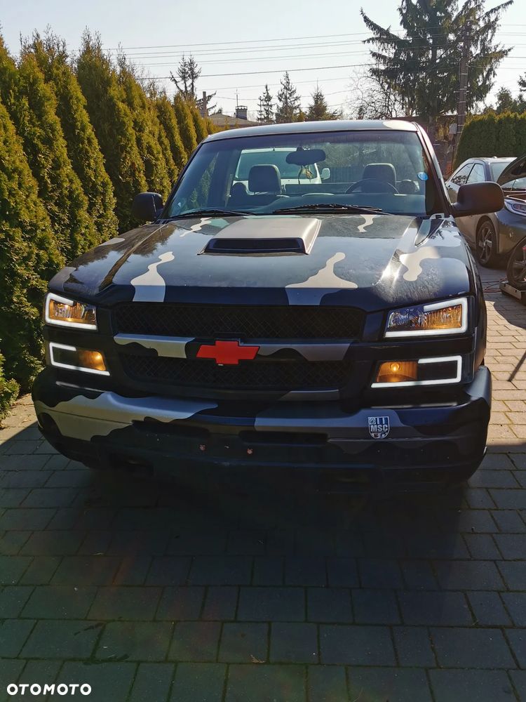 Chevrolet Silverado - 2