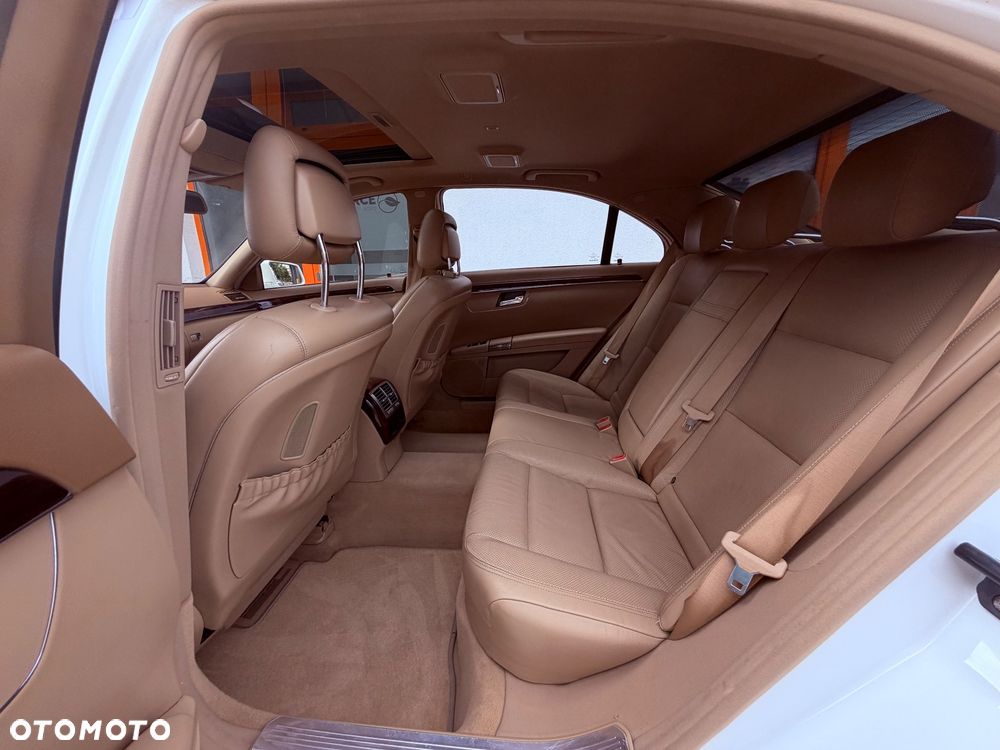 Mercedes-Benz Klasa S 500 4Matic 7G-TRONIC - 12