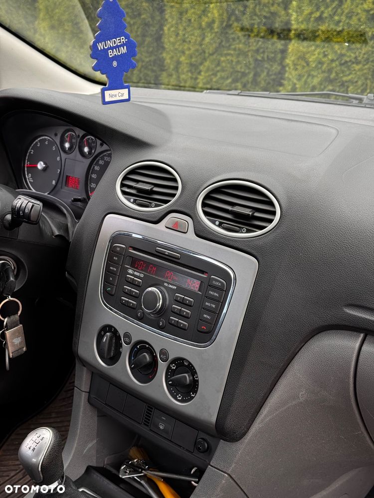 Ford Focus 1.4 Trend - 20