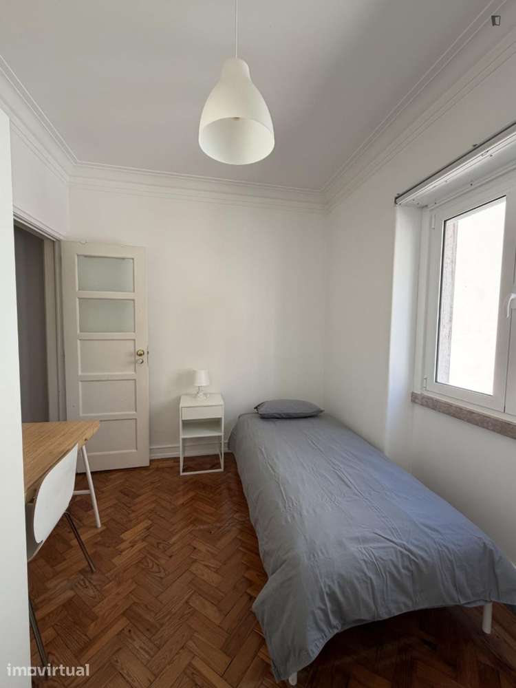 Quarto - localizado em Santa Apolónia Lisbon - Grande imagem: 4/7