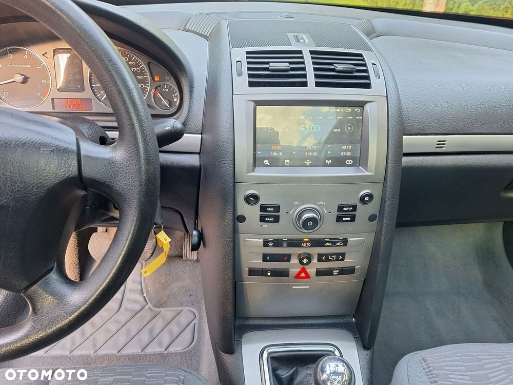 Peugeot 407 - 12