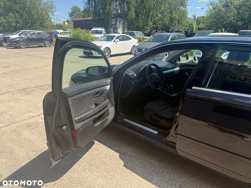 Audi A4 Limousine - 9