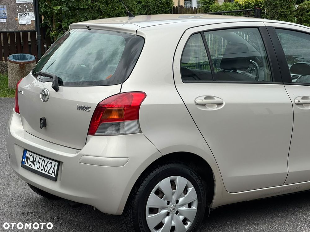 Toyota Yaris - 21