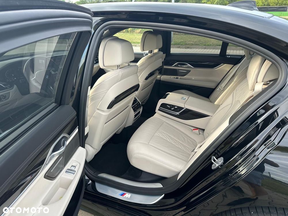 BMW Seria 7 740d xDrive mHEV sport - 15