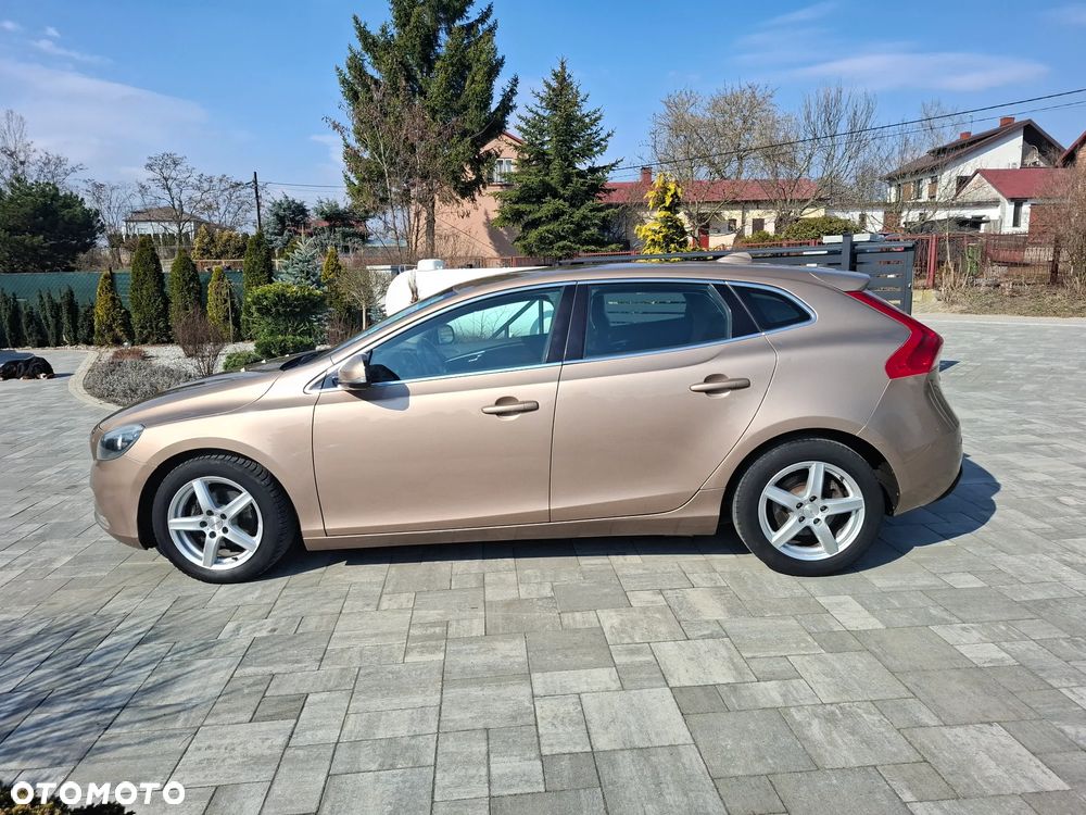 Volvo V40 D2 Kinetic - 4