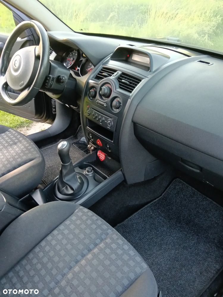 Renault Megane 1.6 16V Confort Authentique - 7