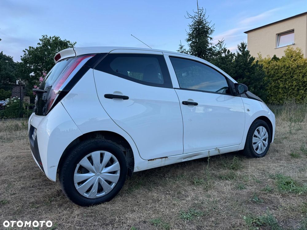 Toyota Aygo 1.0 VVT-i Sprint EU6 - 6